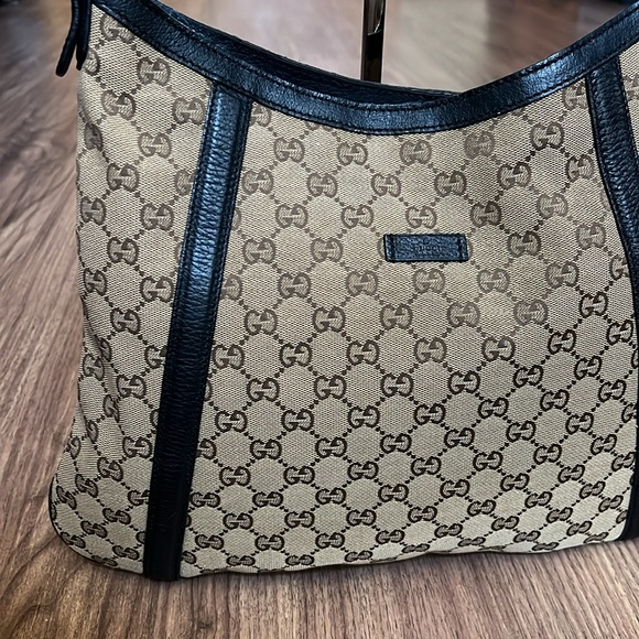 A155 - π― % authentic Gucci shoulder bag - Picture 5 of 16